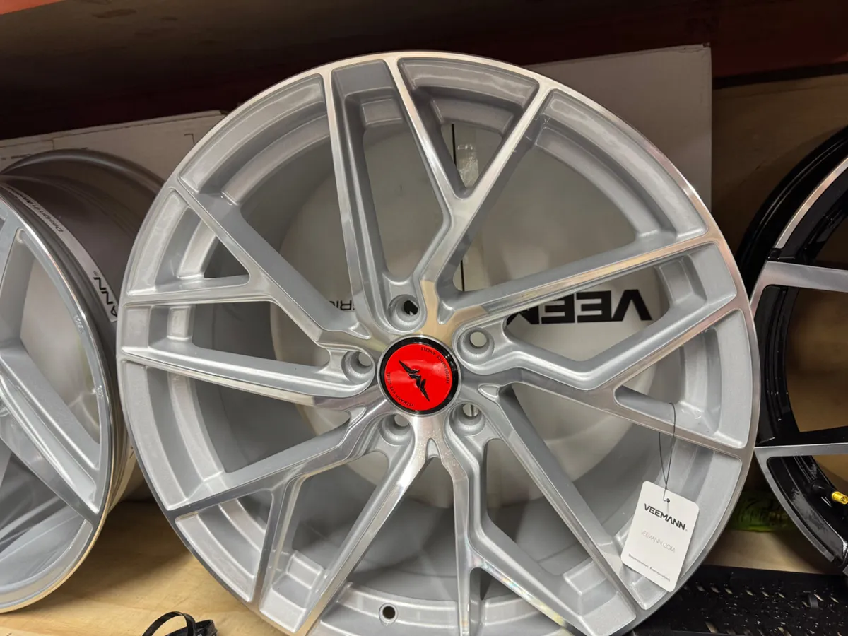 18” veemann vfs44 9.0” concave 5x112