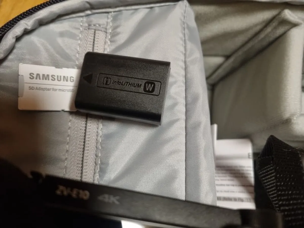 Sony ZV-E10 + Tamron 17-70mm F/2.8 - Image 4