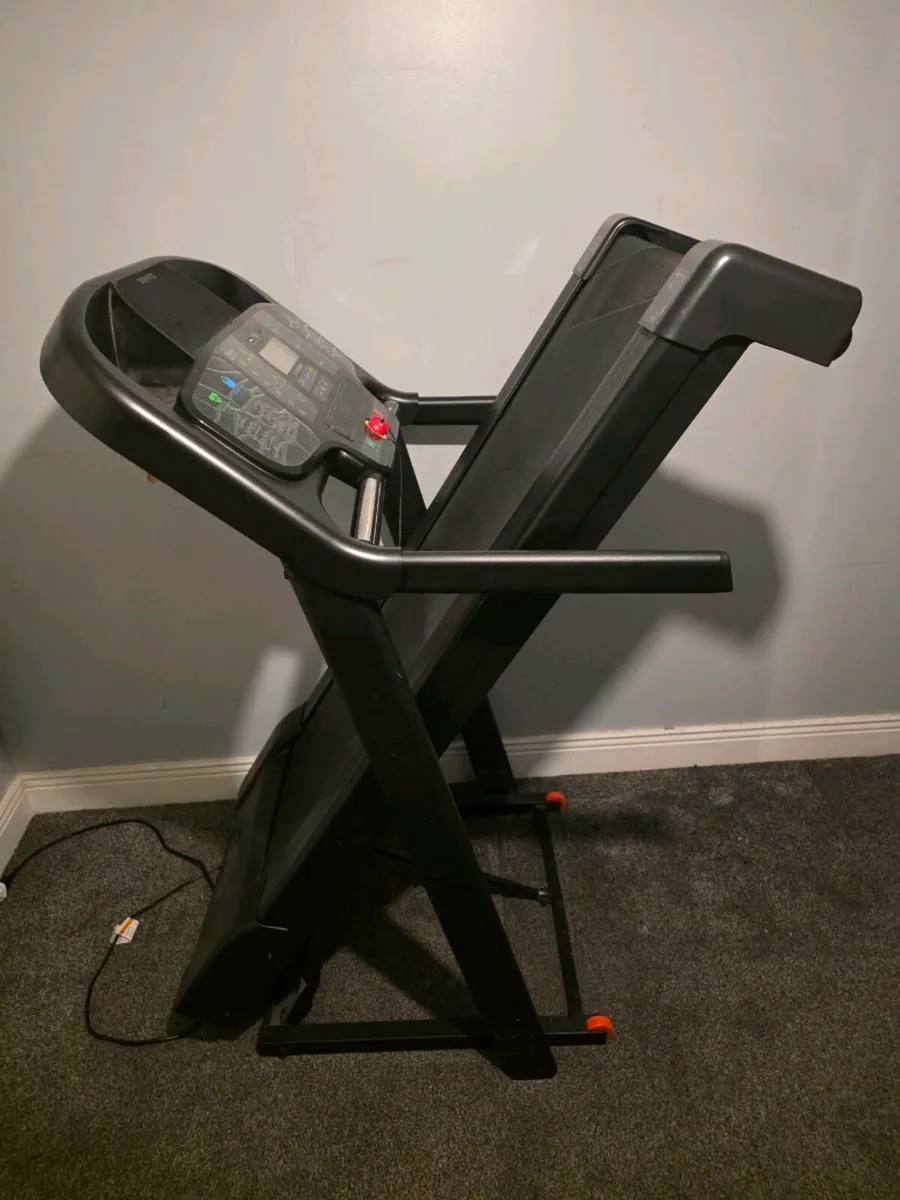 Treadmill - Image 1