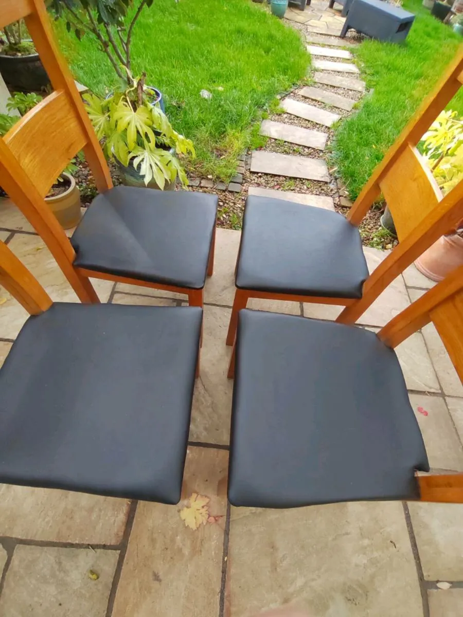 4 kitchen dining chairs - Image 3