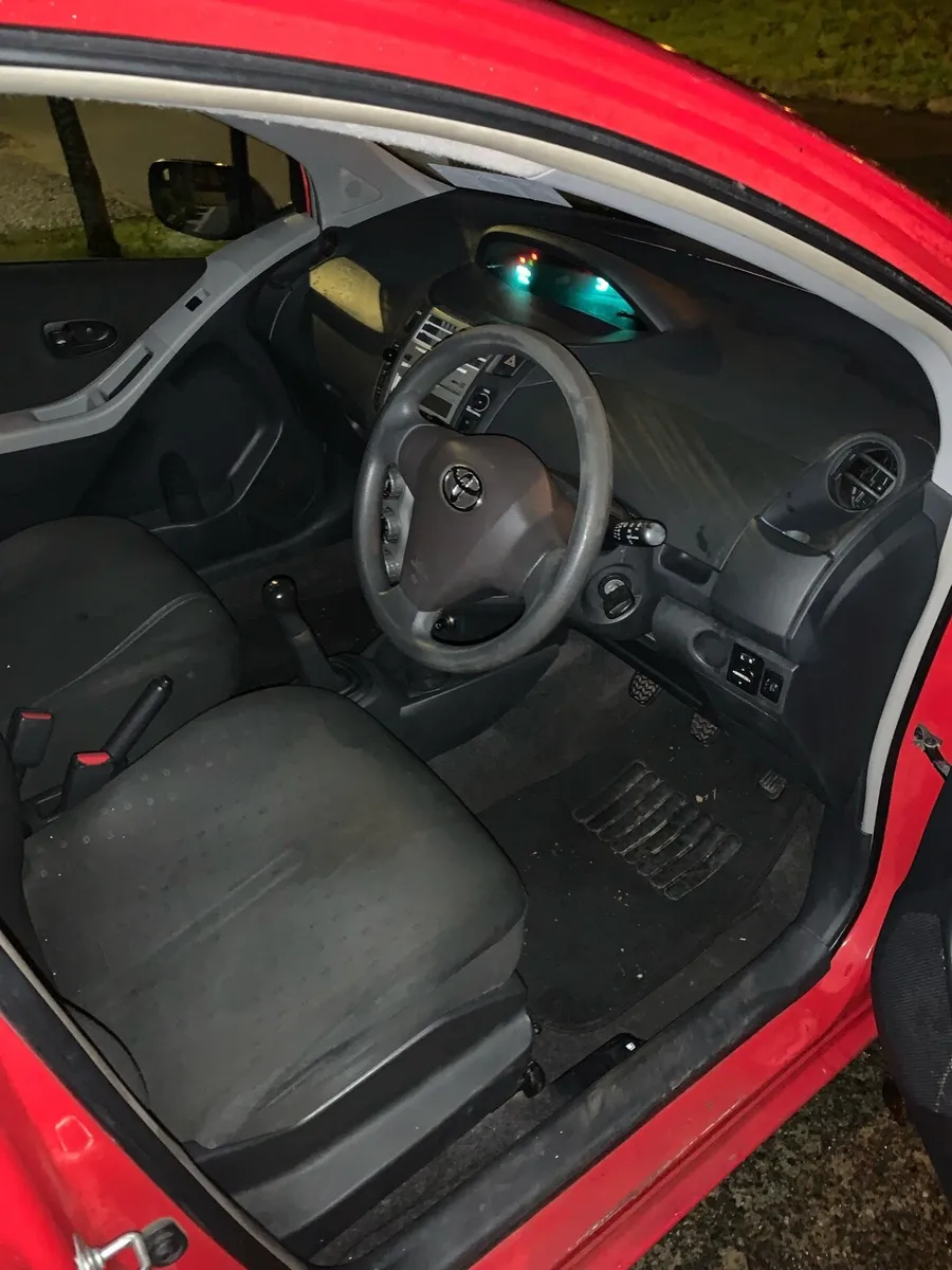 Toyota Yaris - Image 3