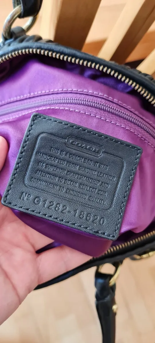 Genuine Coach Black leather handbags - Image 4