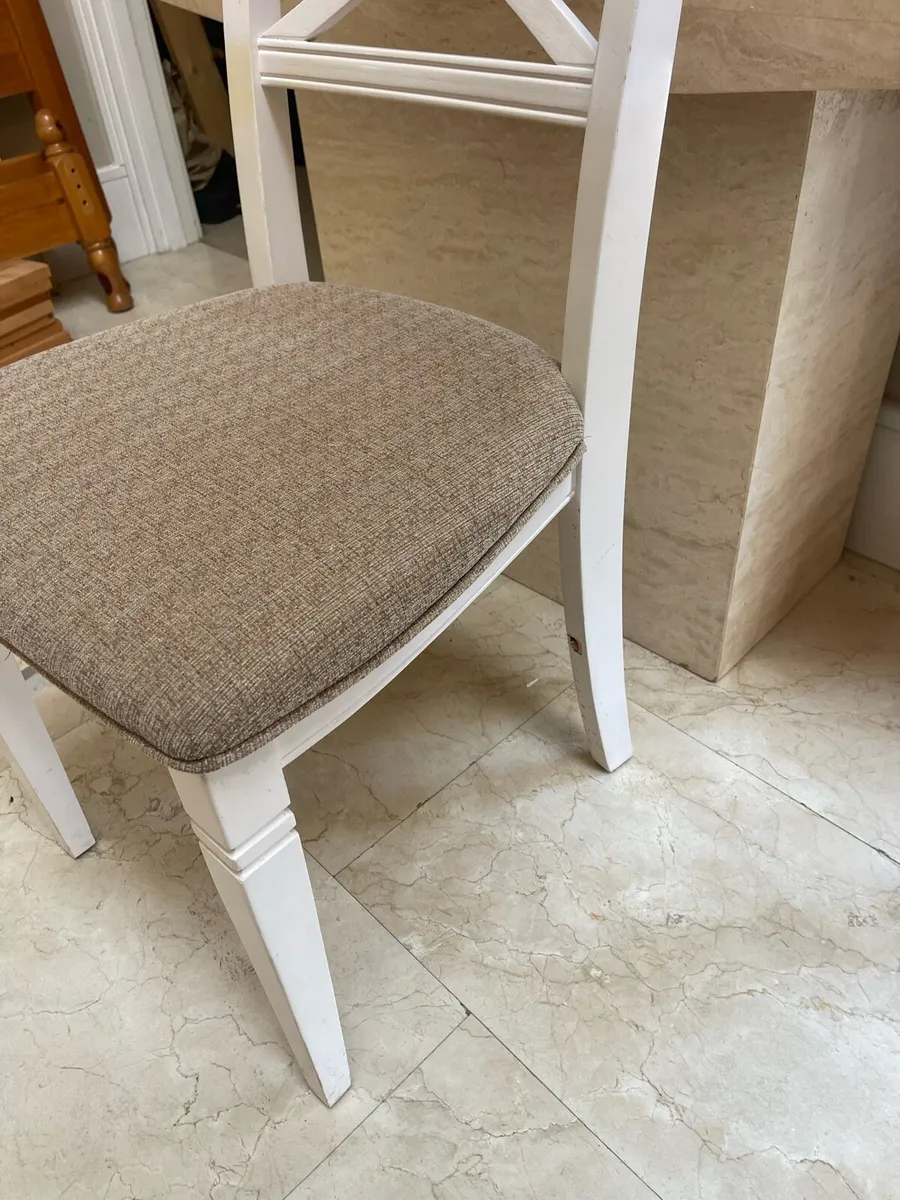 1 x White Padded Kitchen Dining Chair -Can Deliver - Image 2