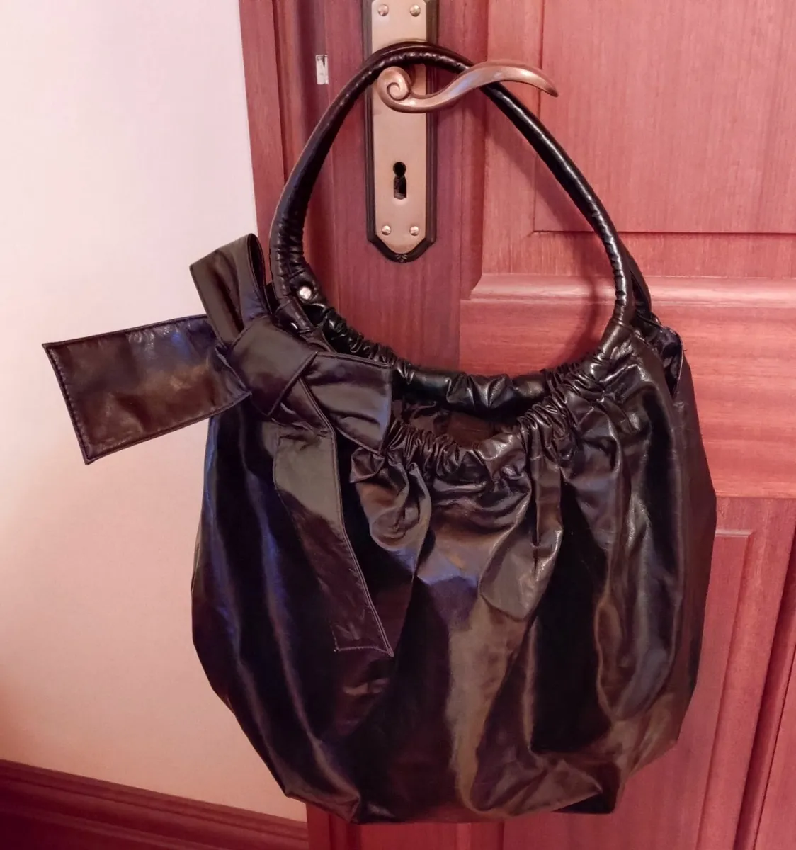 TWO LADIES HANDBAGS (NEW). - Image 1