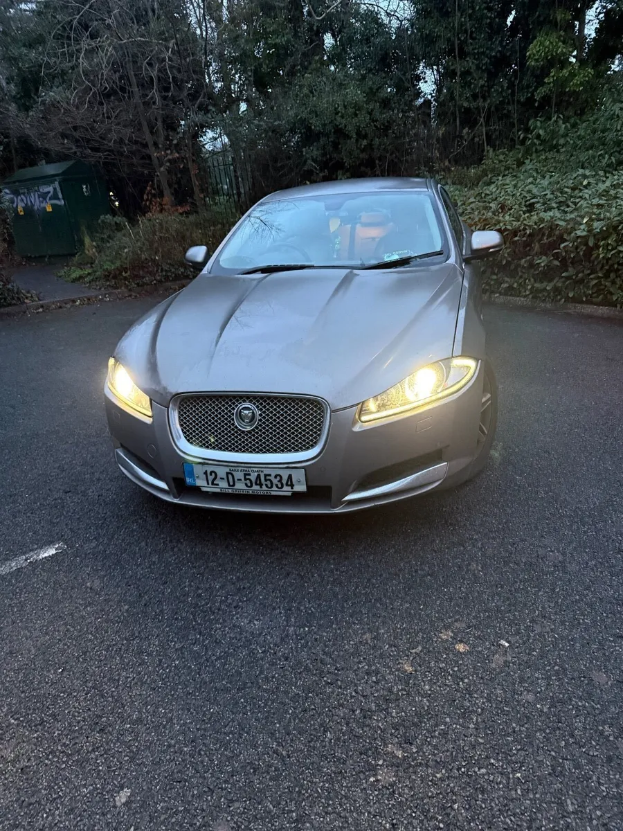 Jaguar XF 2012 - Image 1