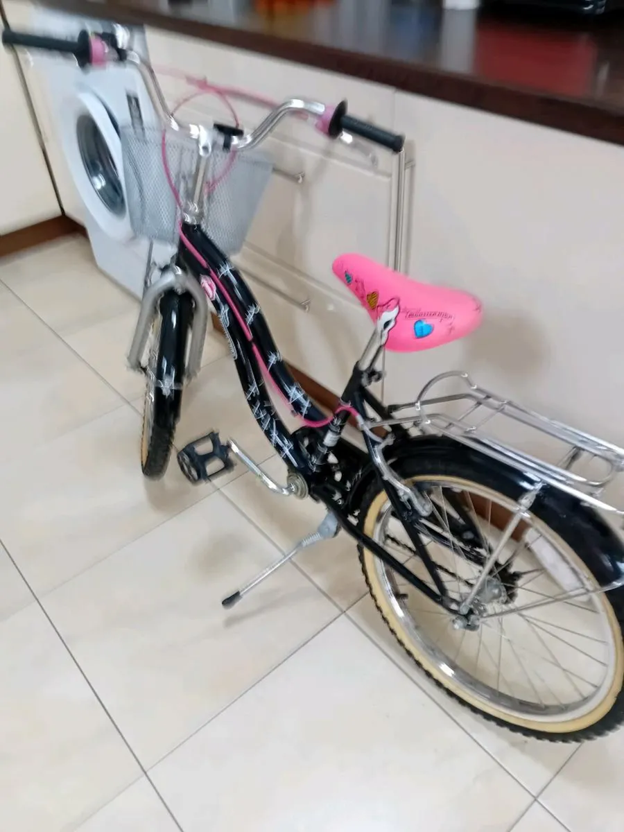 GIRLS BIKE 20 INCH WHEELS - Image 1
