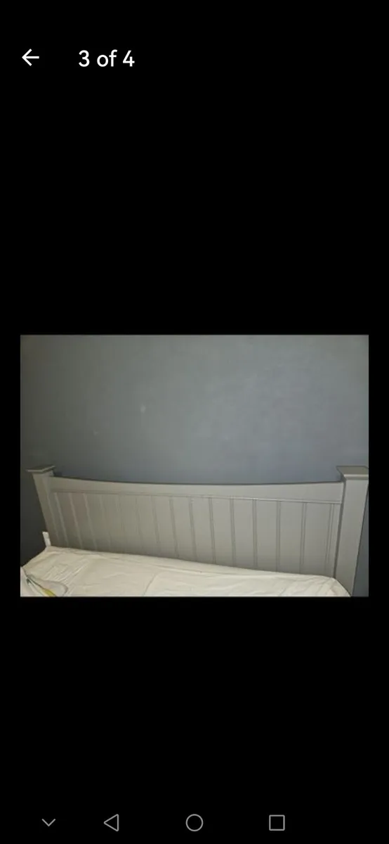 Bed frame - Image 1