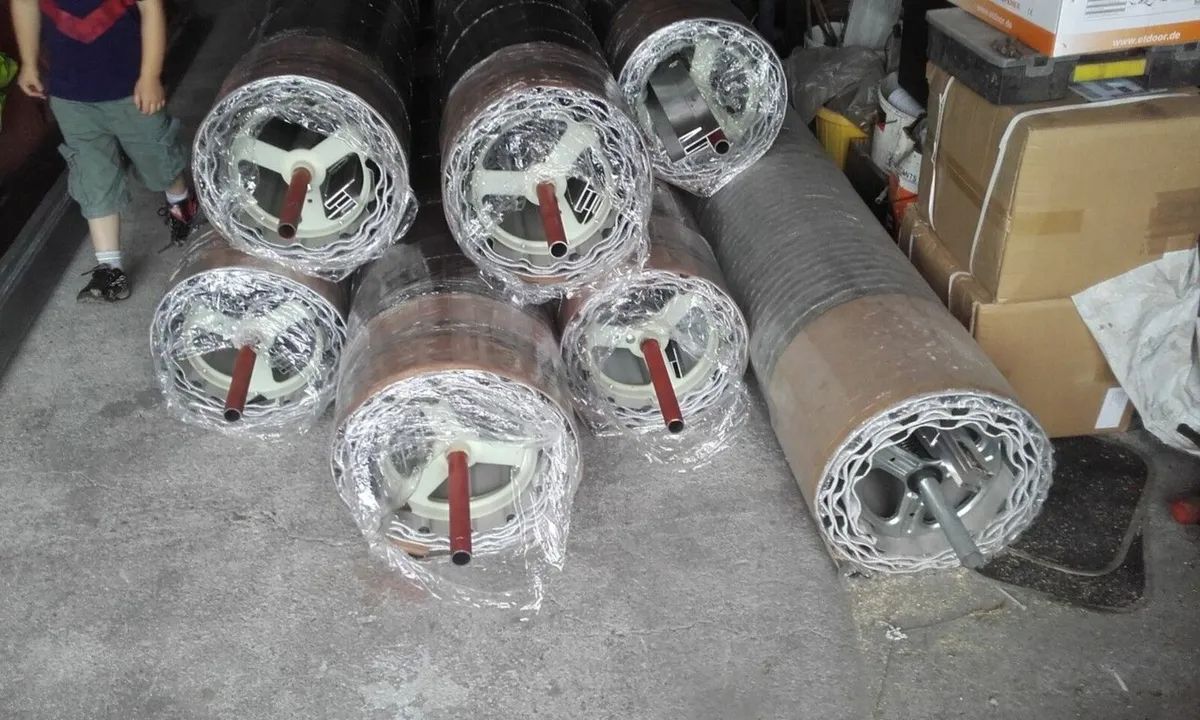 roller  door,  upgrade  to  auto  kit / remotes - Image 3