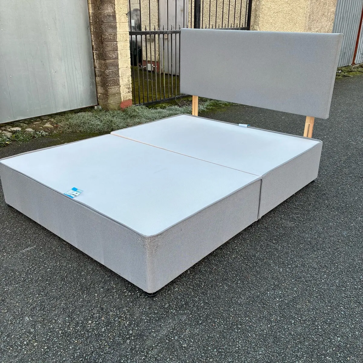 Grey 5ft king Bed - Image 4