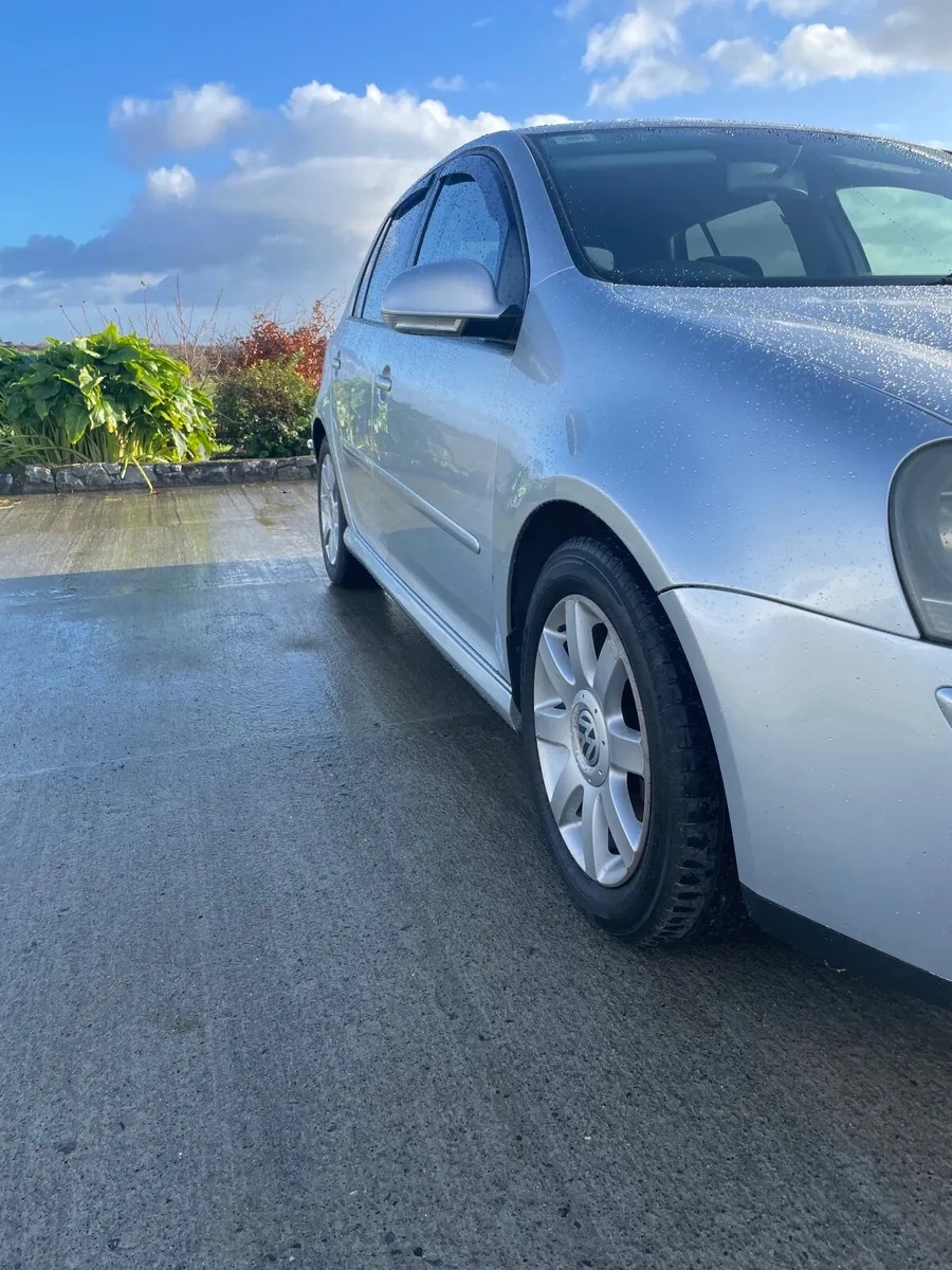 Volkswagen Golf 2005 - Image 4