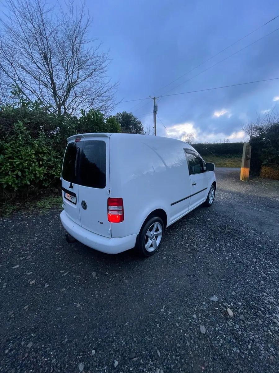 Volkswagen Caddy - Image 2