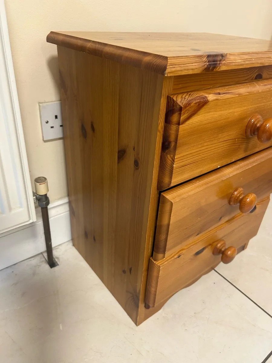 Three drawer locker - Image 2