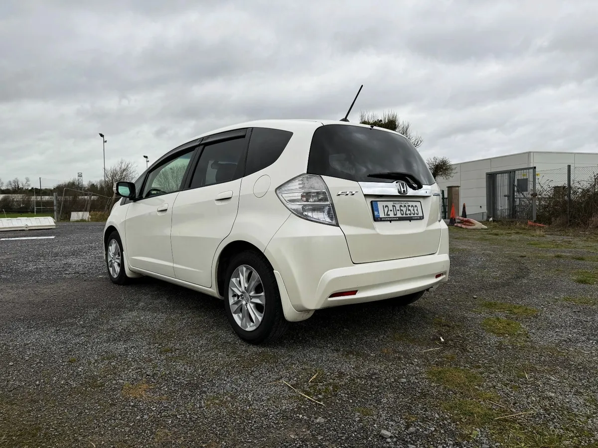 2012 Honda Fit 1.3L Petrol Hybrid – Automatic – - Image 3