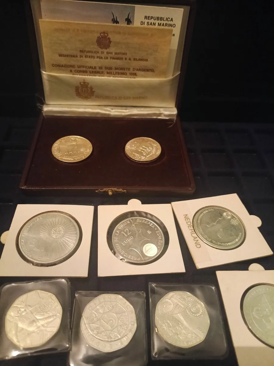 European Silver coins, weight 130g - Image 1