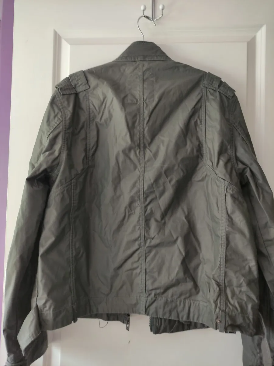 Dissident Khaki jacket fits M-L - Image 3