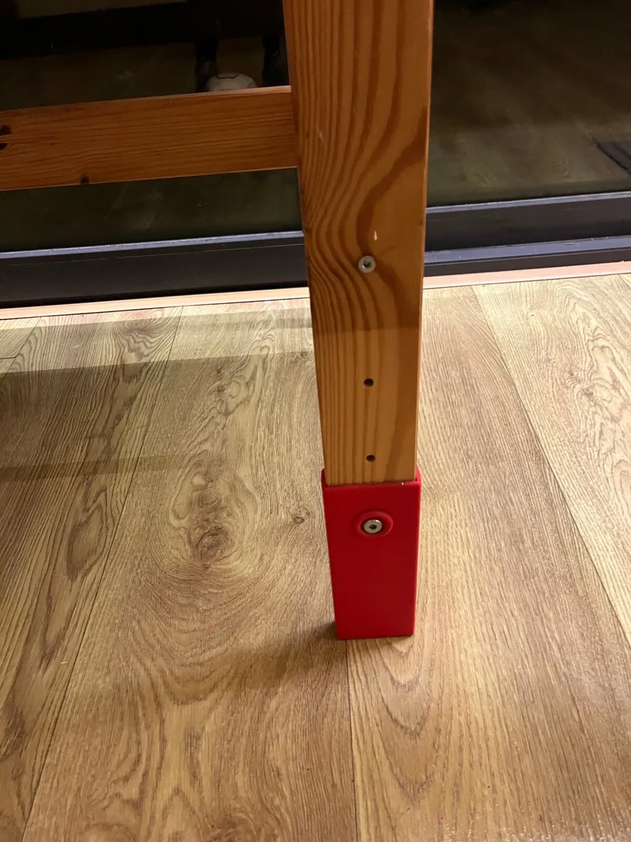 Kids table - Image 4