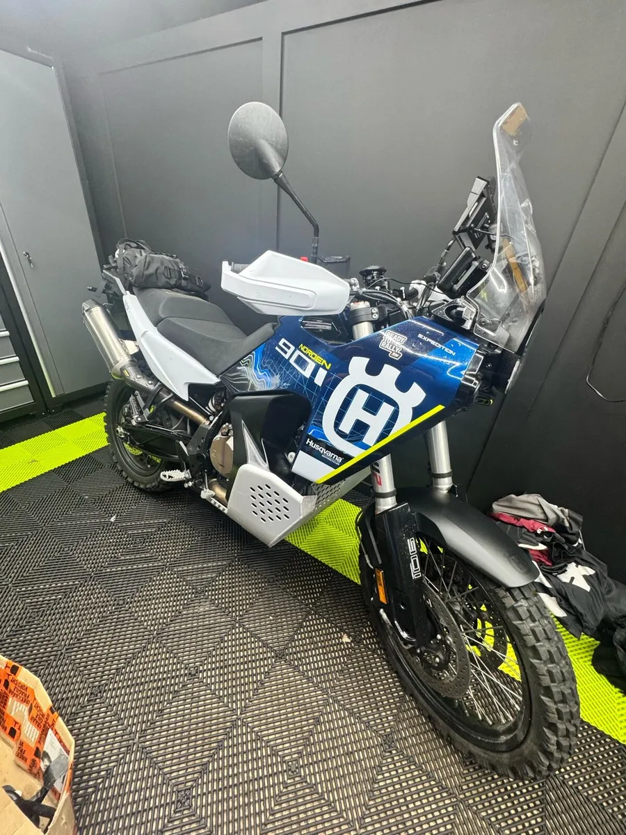Husqvarna 901 expedition - Image 3