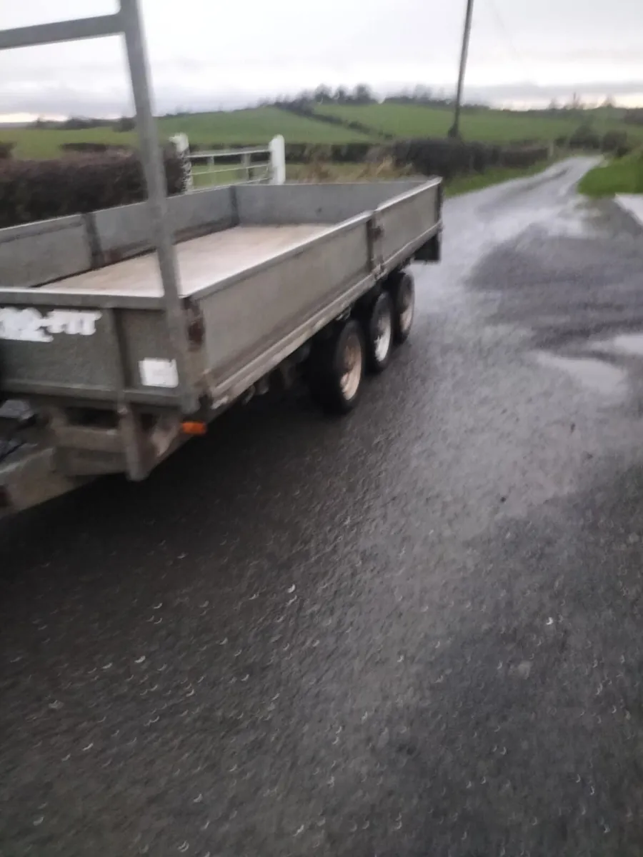 14x7 flat trailer - Image 2