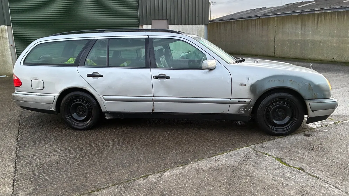 Mercedes E300 Turbo Diesel OM606!! - Image 4