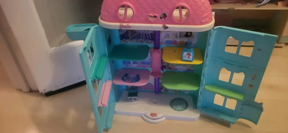 Gabbys doll house - Image 2
