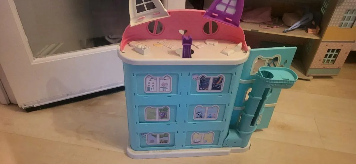 Gabbys doll house - Image 3