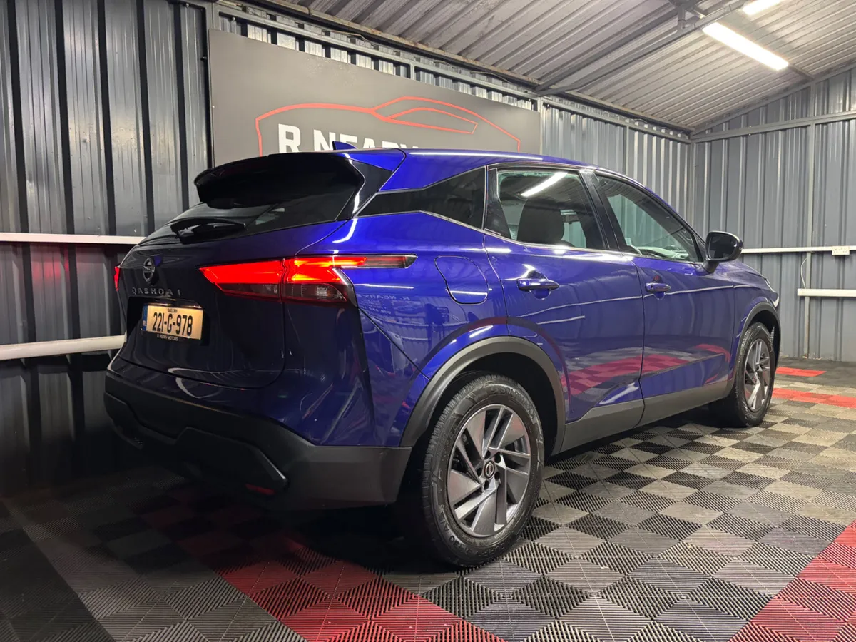 2022 221 Nissan Qashqai 1.3 Petrol Manual - Image 3