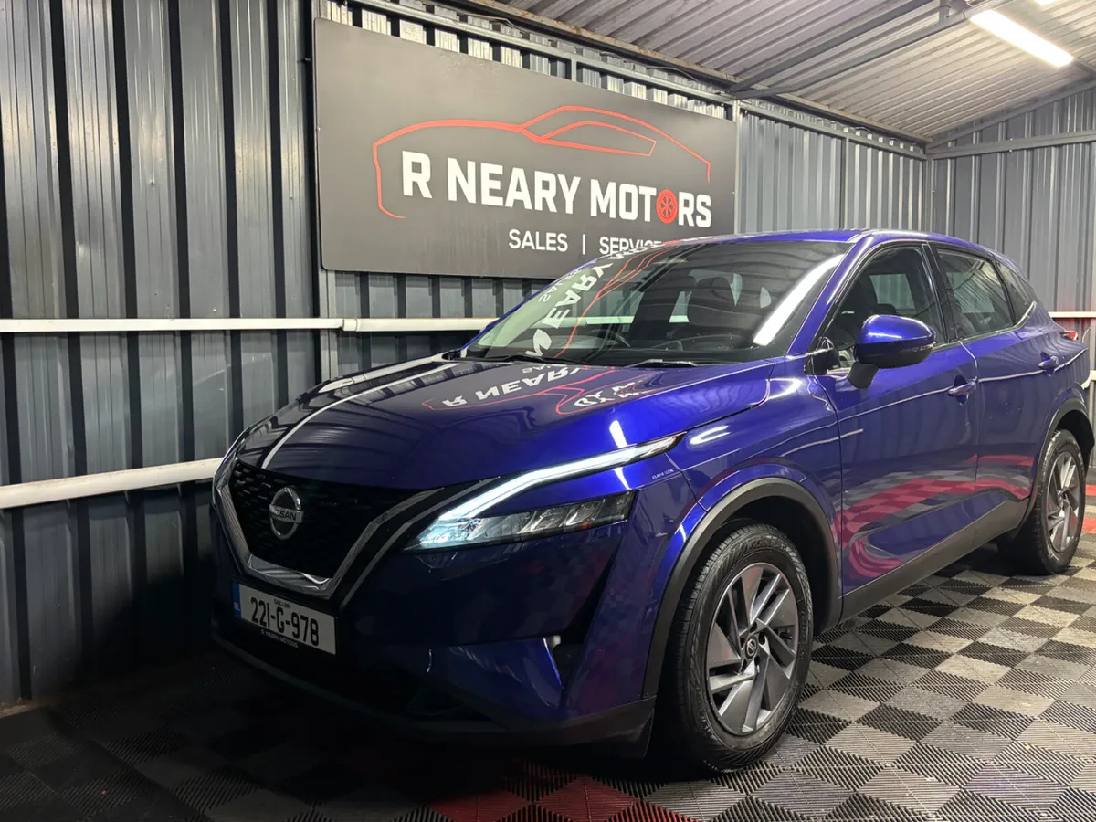 2022 221 Nissan Qashqai 1.3 Petrol Manual - Image 4