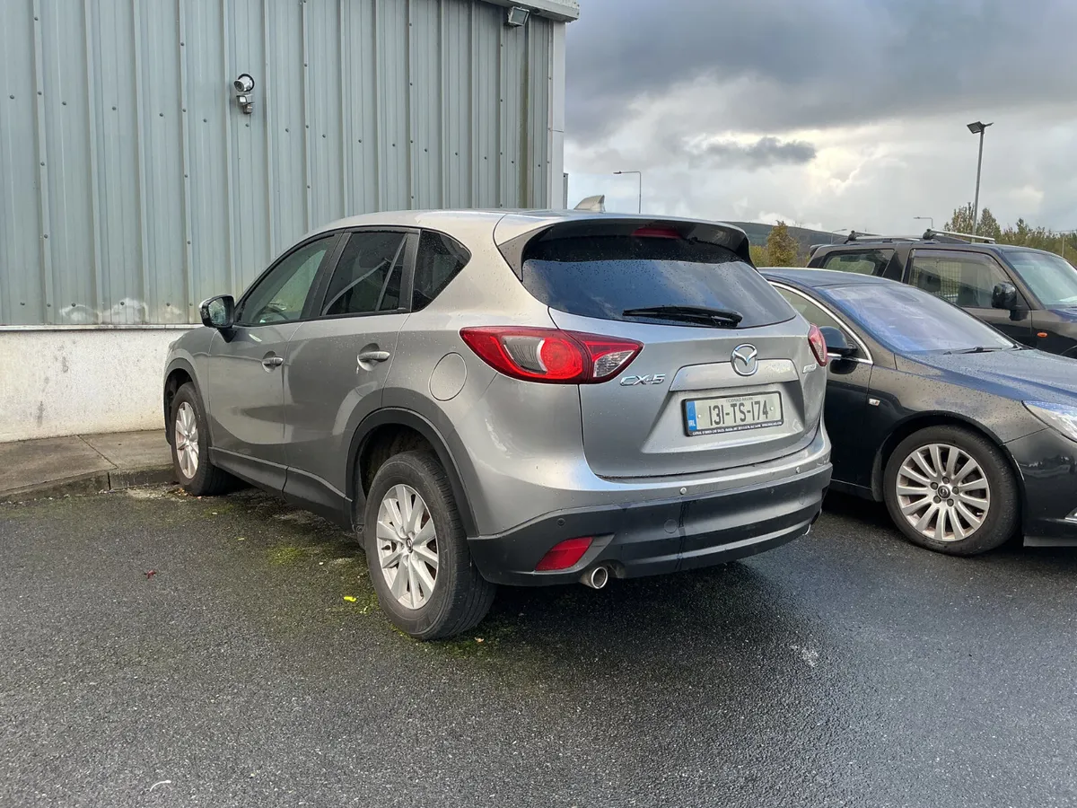 2013 MAZDA CX-5 **NEEDS ENGINE** - Image 2
