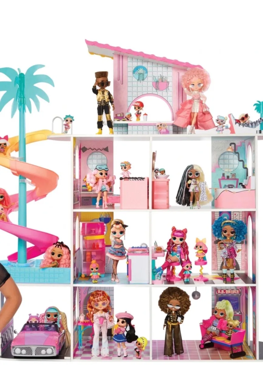 Dolls house - Image 2