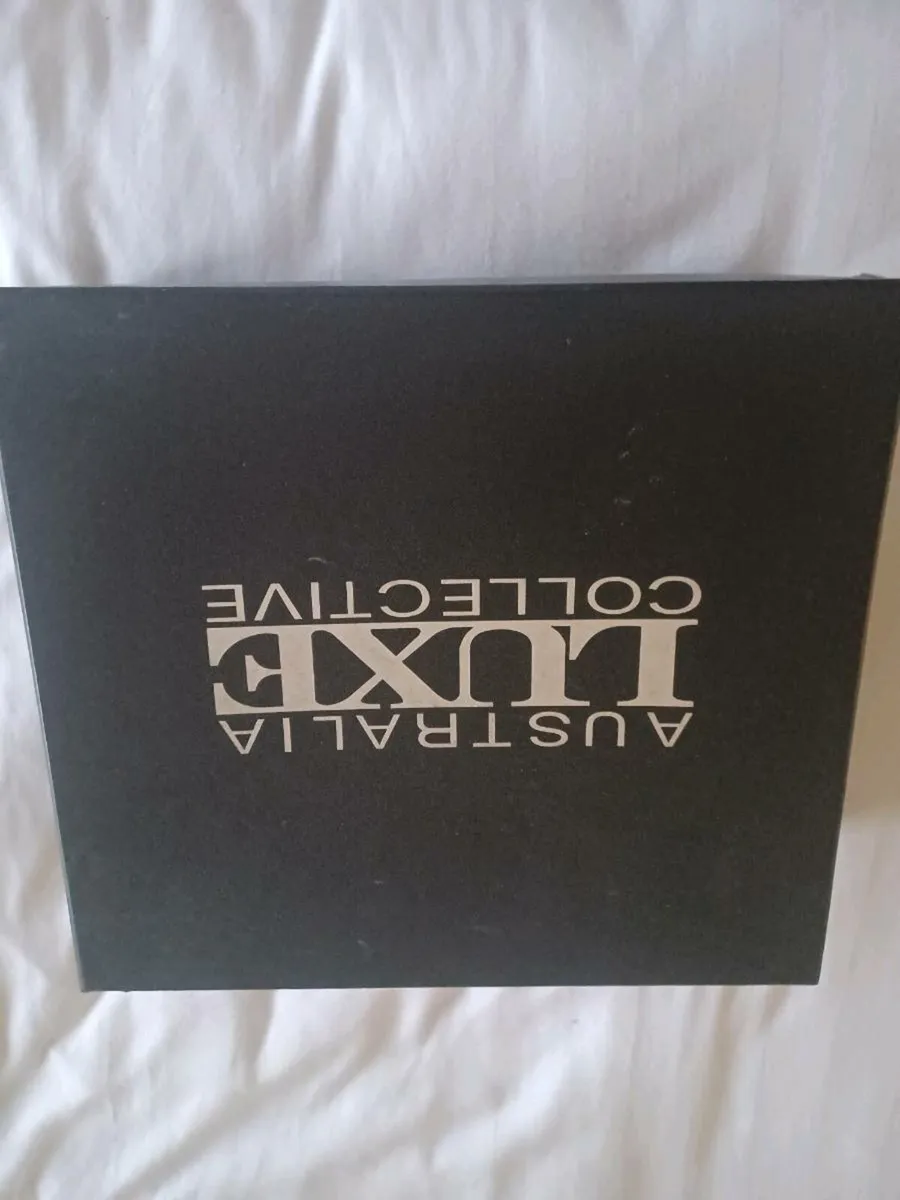 Grey ugg boots - Image 3