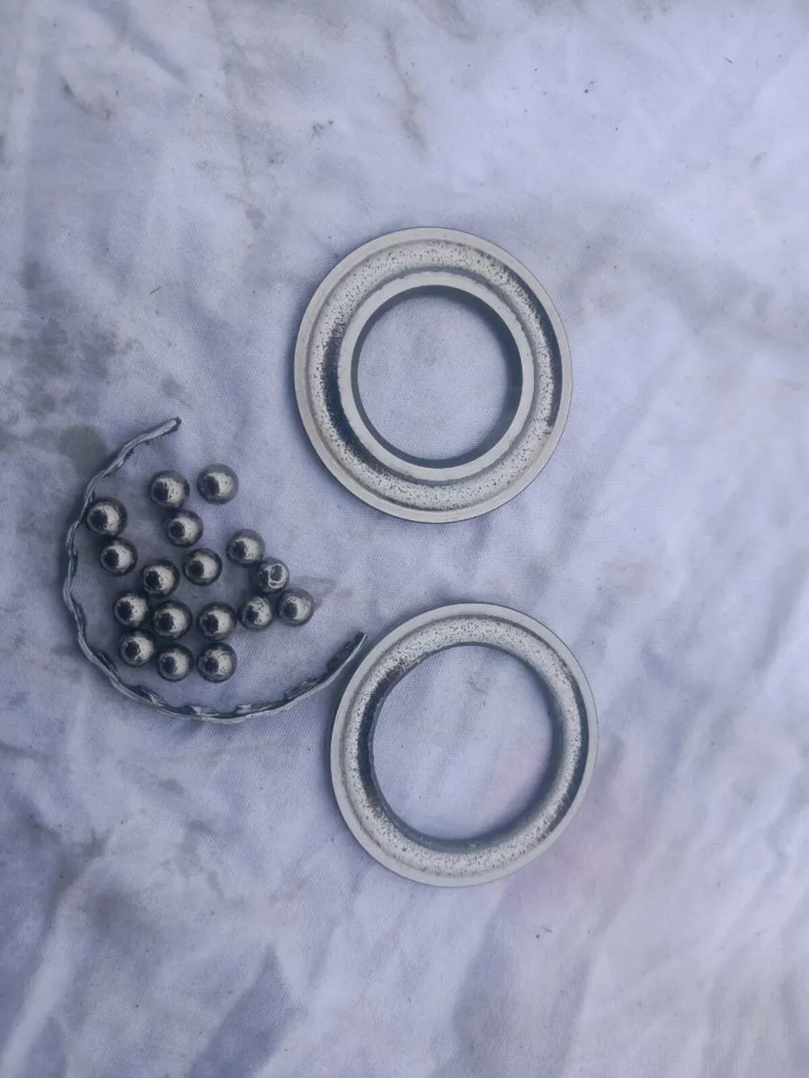 Zero turn transmission repairs - Image 4