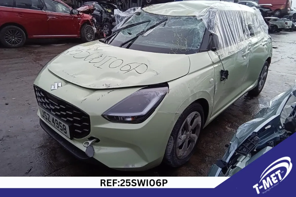 2025 SUZUKI SWIFT BREAKING FOR PARTS - Image 1