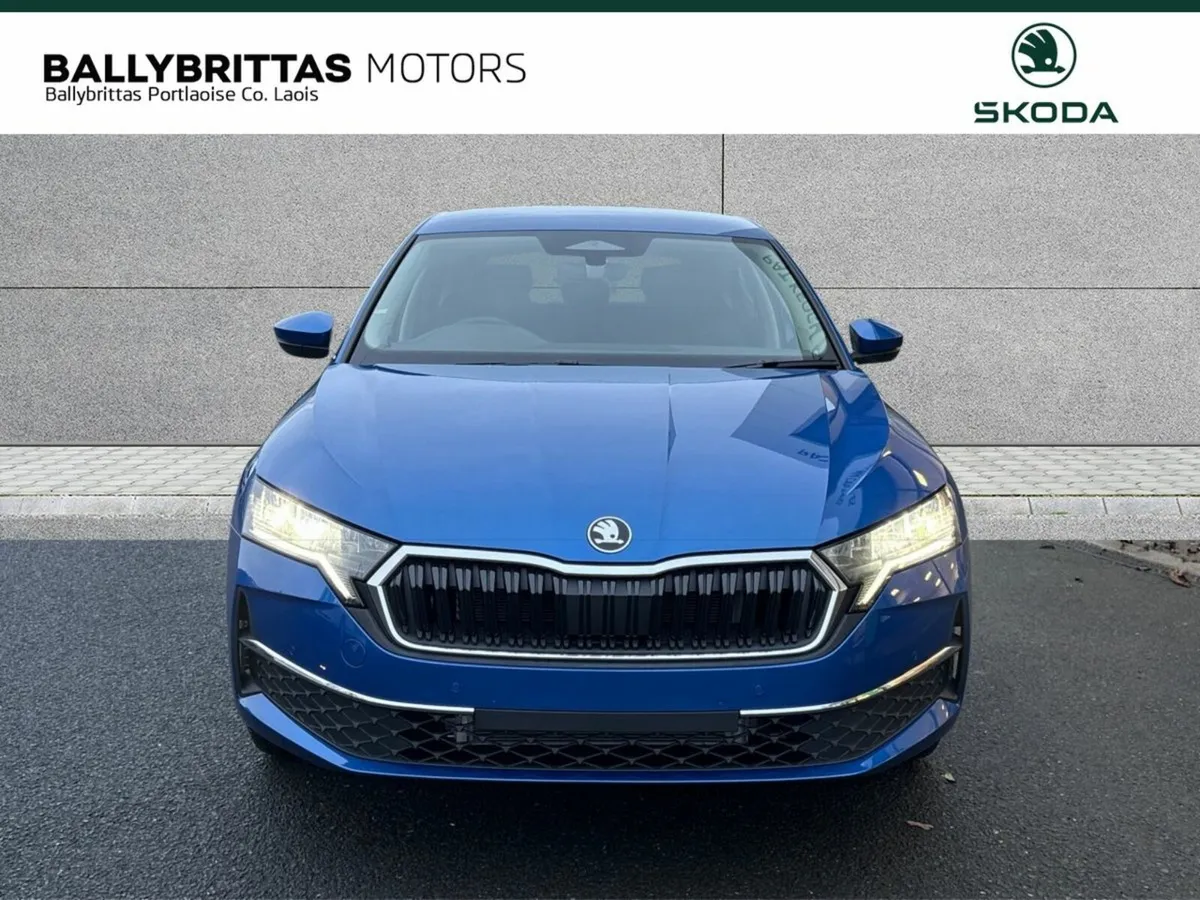 Skoda Octavia 1.5TSi Selection with Extras - Image 3