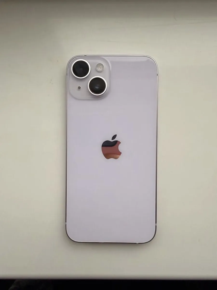 iPhone 14 - Image 4