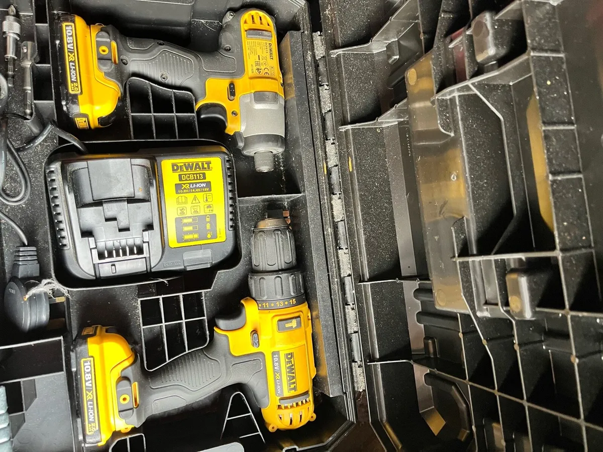 Dewalt drill and impact driver - Image 2