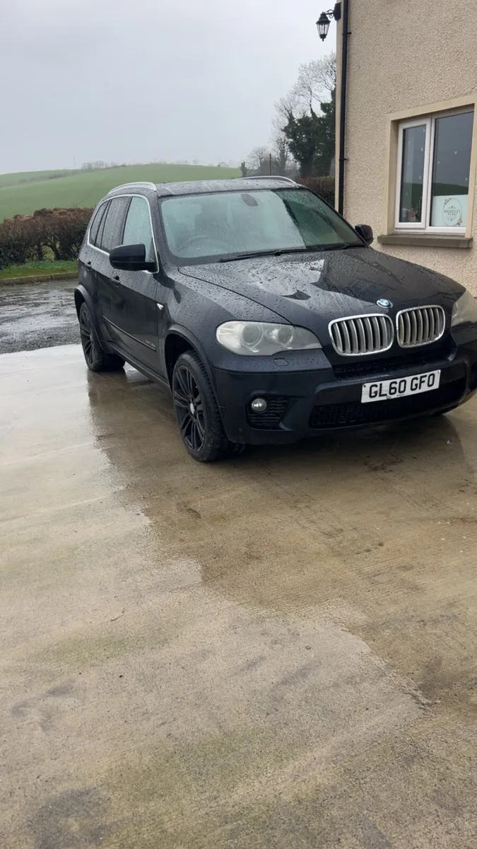 BMW x5 - Image 1