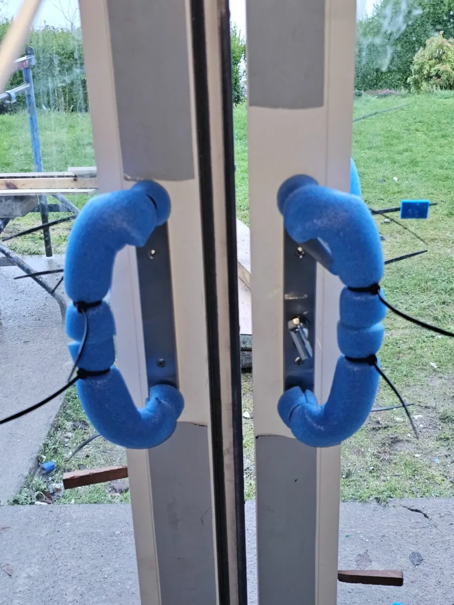 NEW Aluminium Sliding Door - Image 4