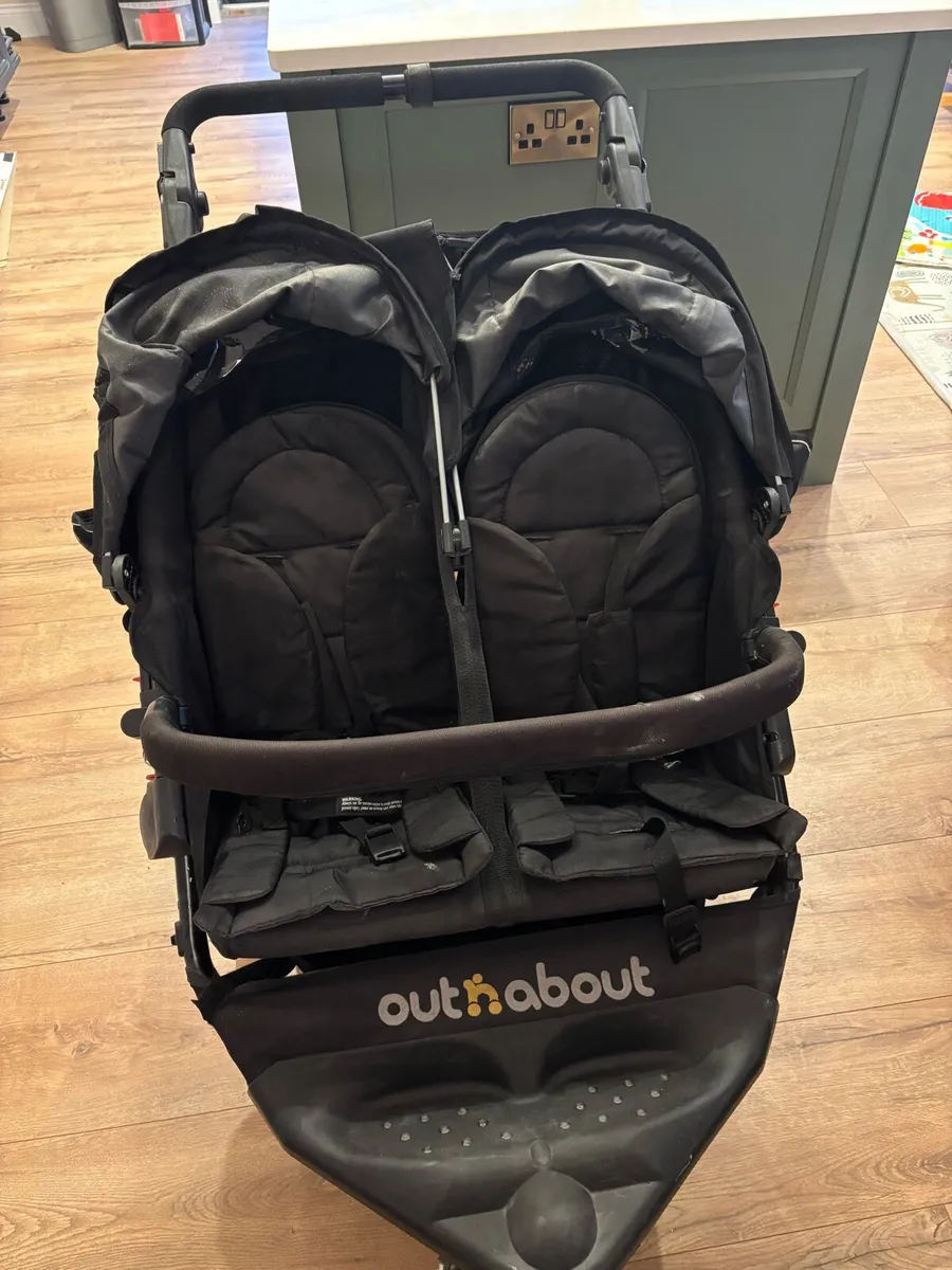 Out n about double stroller - Image 2