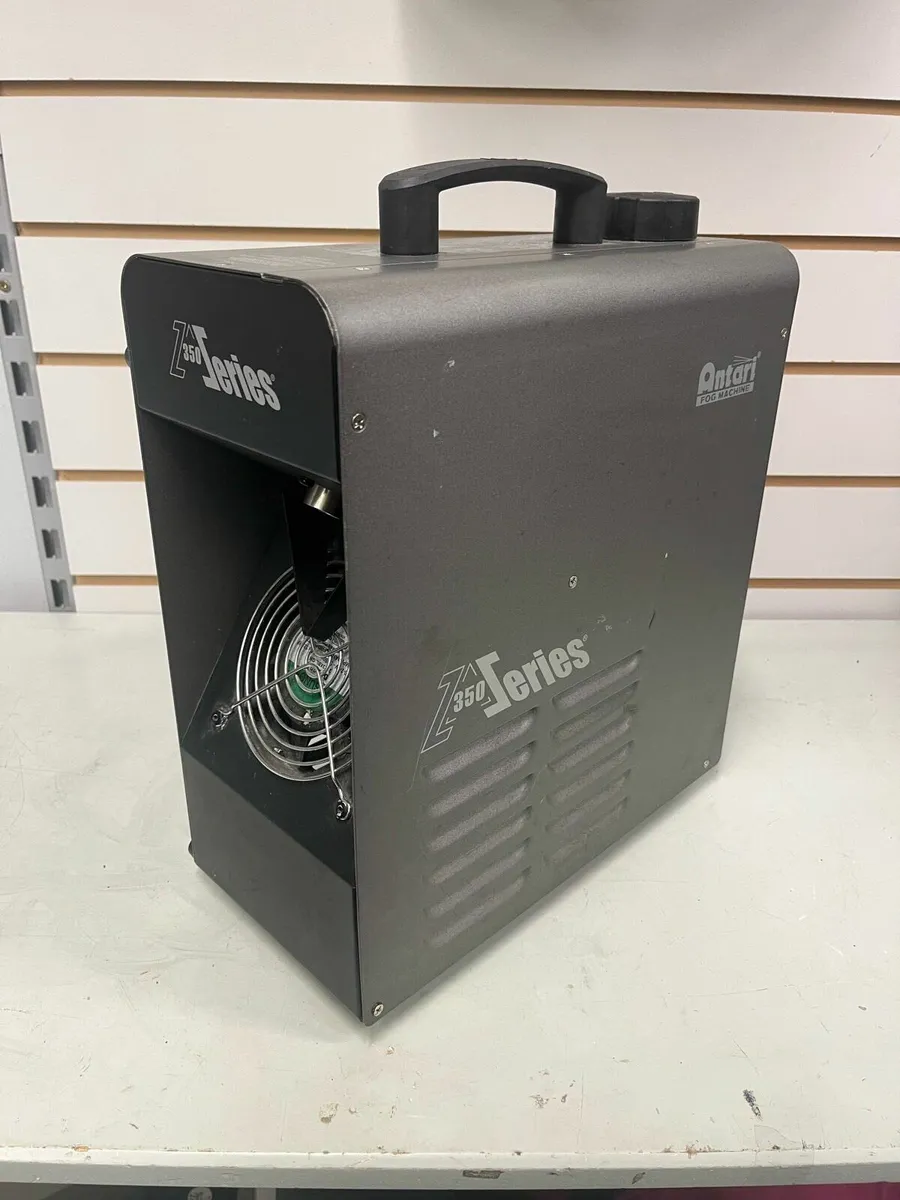 Antari Fog Machine - Image 1