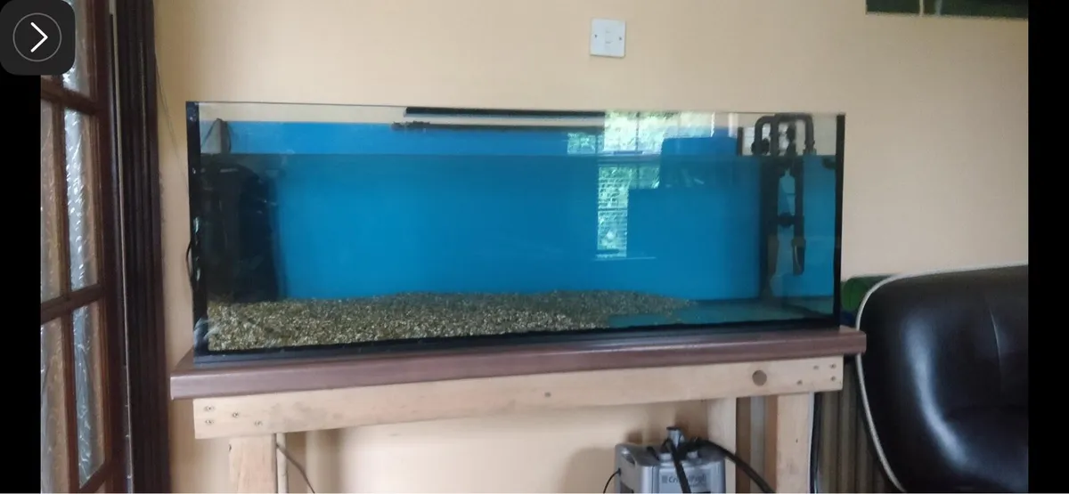 Fish tank - Image 3