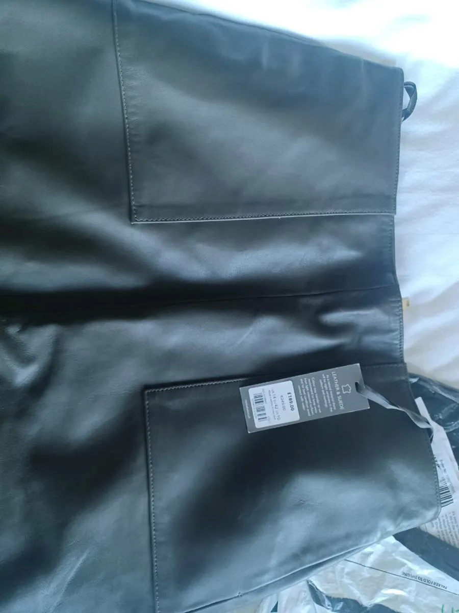Leather skirt - Image 1