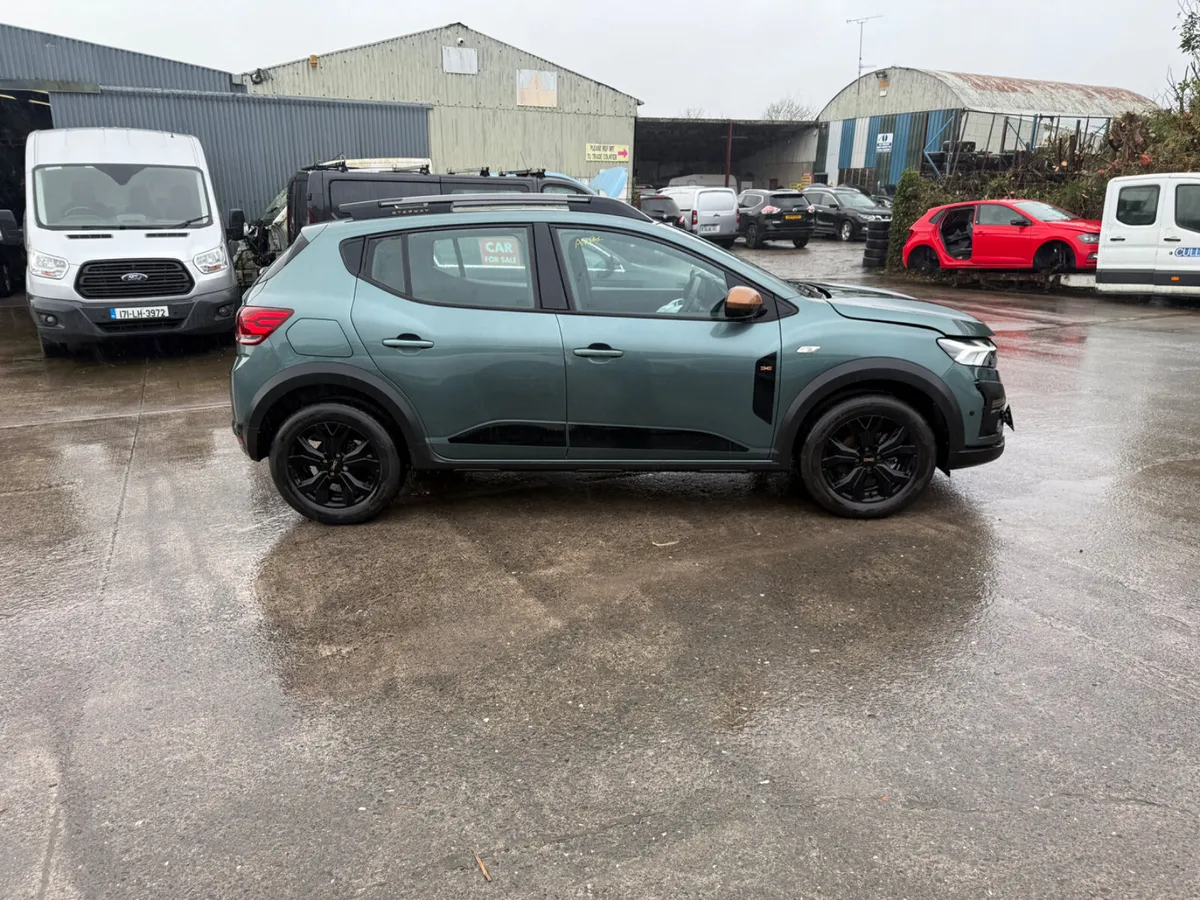 2024 Dacia Sandero Stepway 1.0 ptl - Image 3