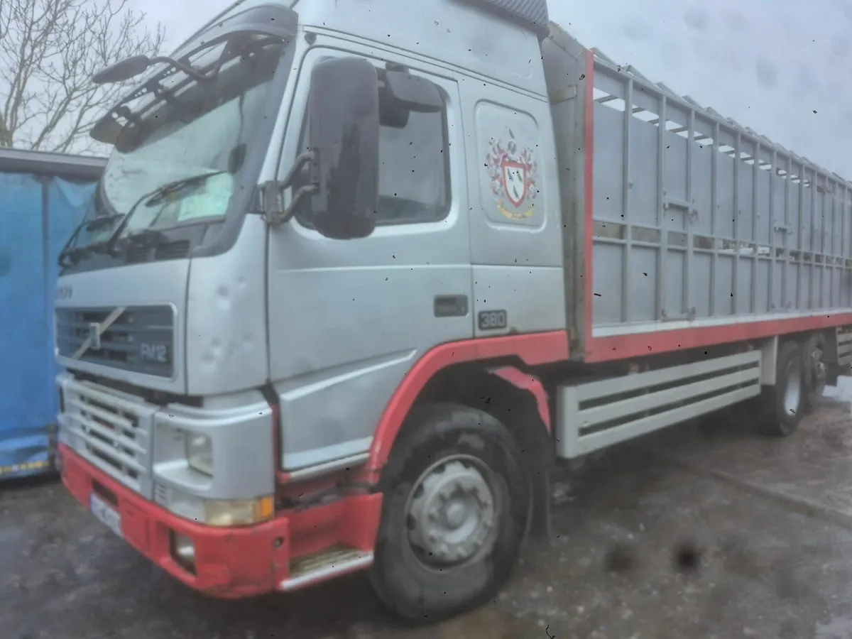 Volvo FM 2002 - Image 3