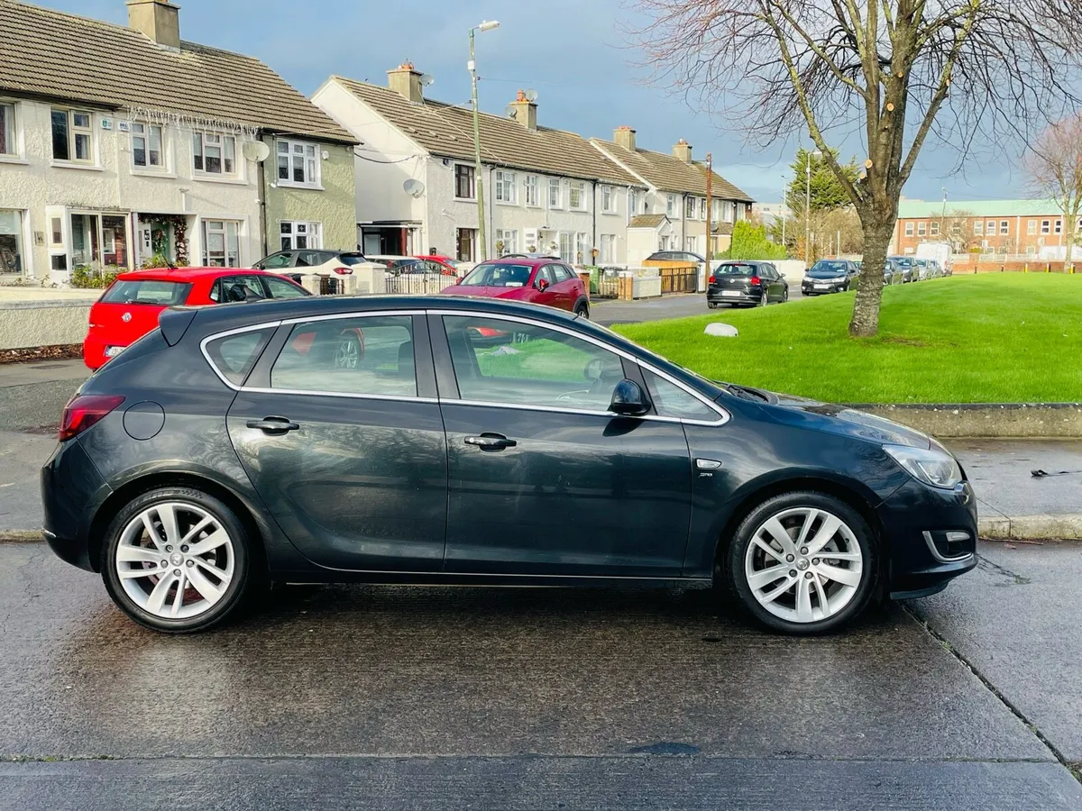 Vauxhall Astra Sri - Image 2