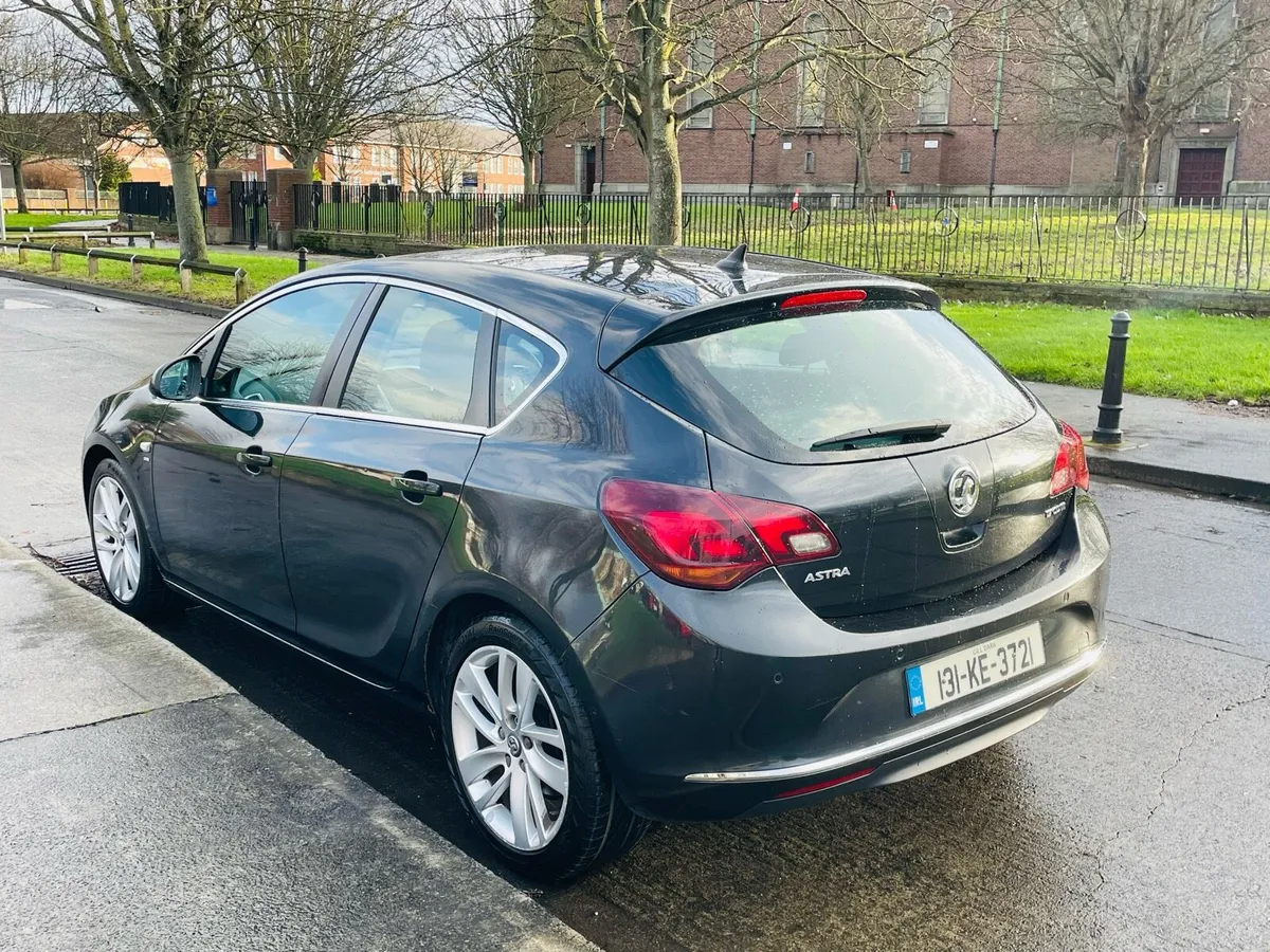 Vauxhall Astra Sri - Image 4