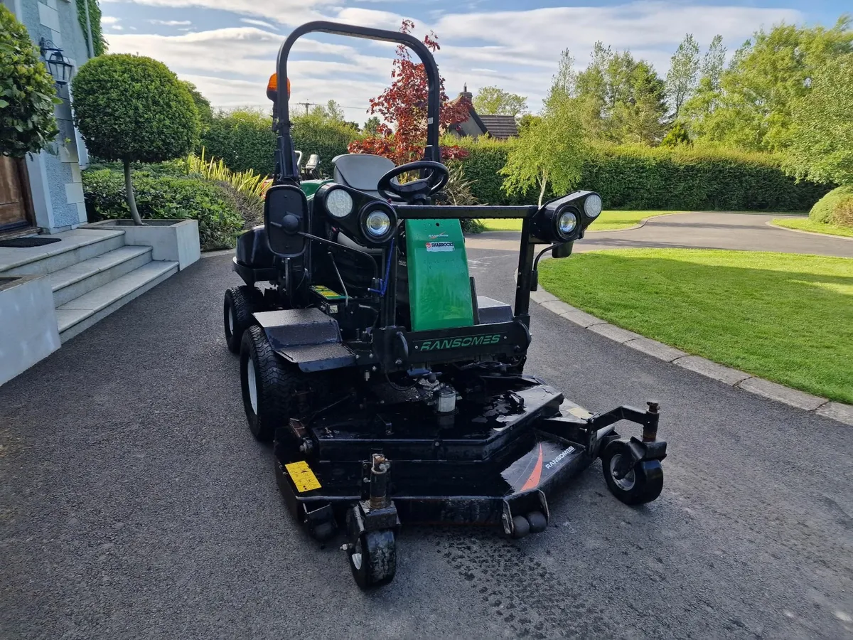 Ransomes 38hp ride on mower lawnmower - Image 4