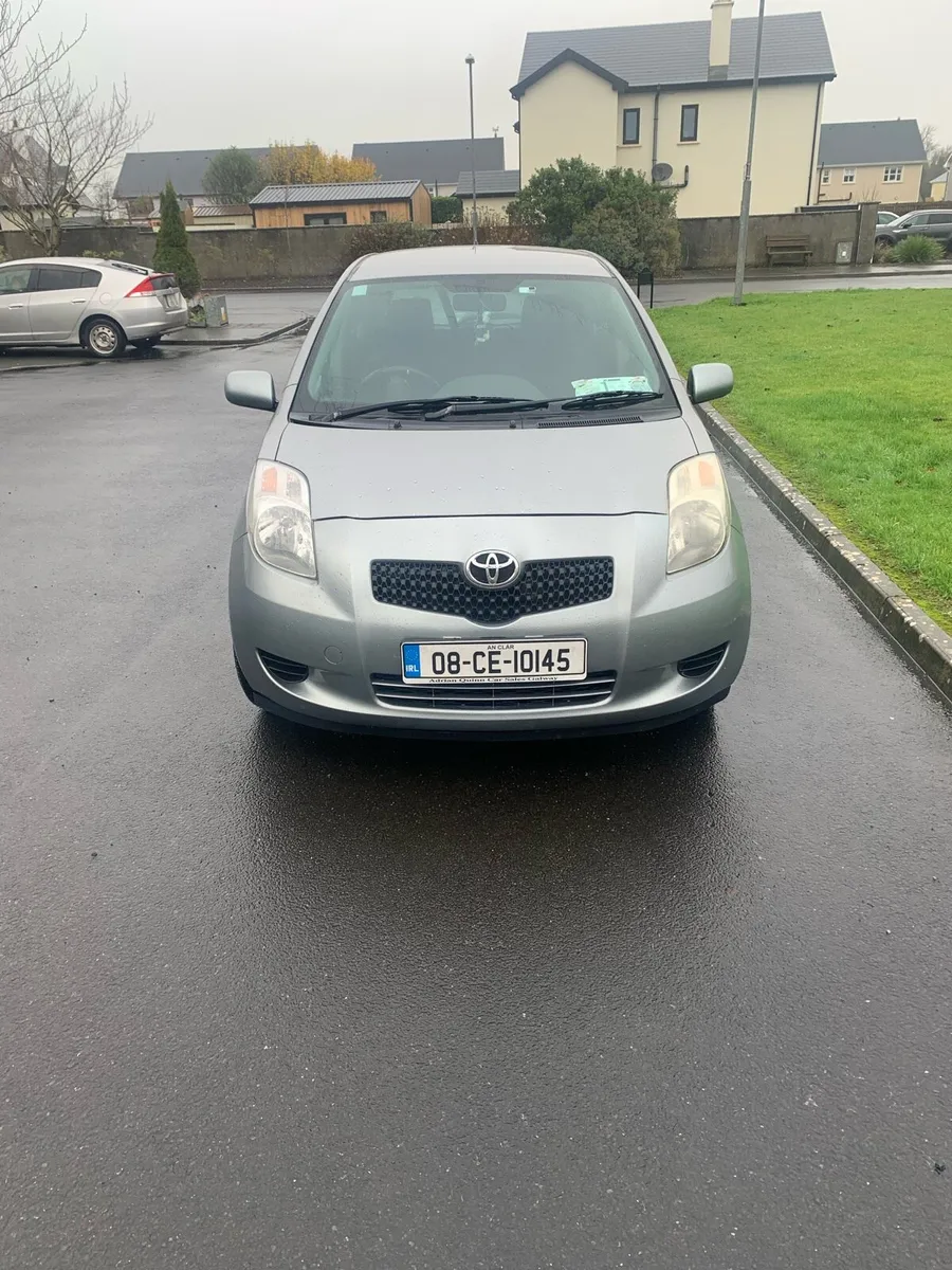 2008 Toyota Yaris - Image 2