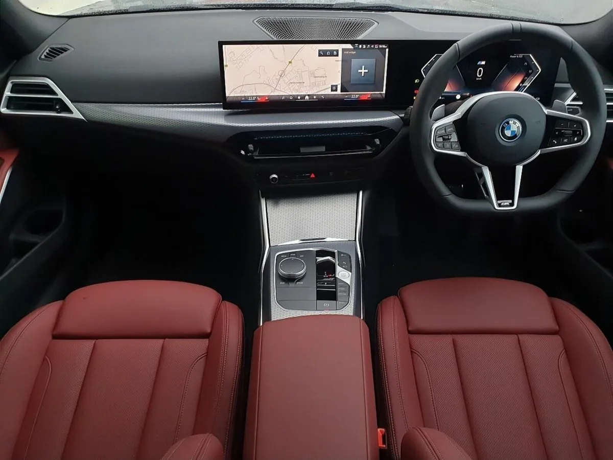 BMW 3-Series 330e M Sport Saloon - Image 4