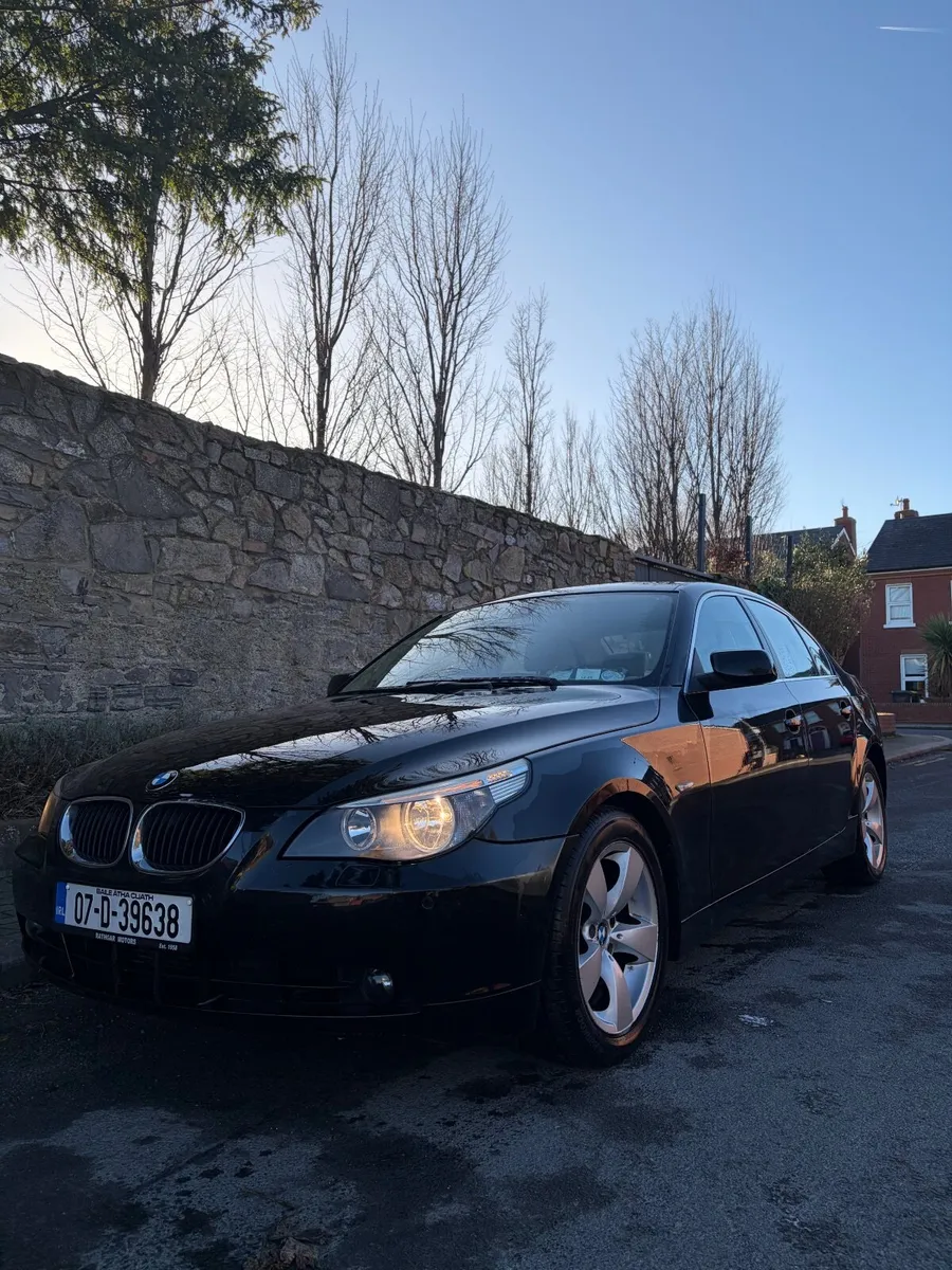 BMW 5-Series 2007 - Image 1