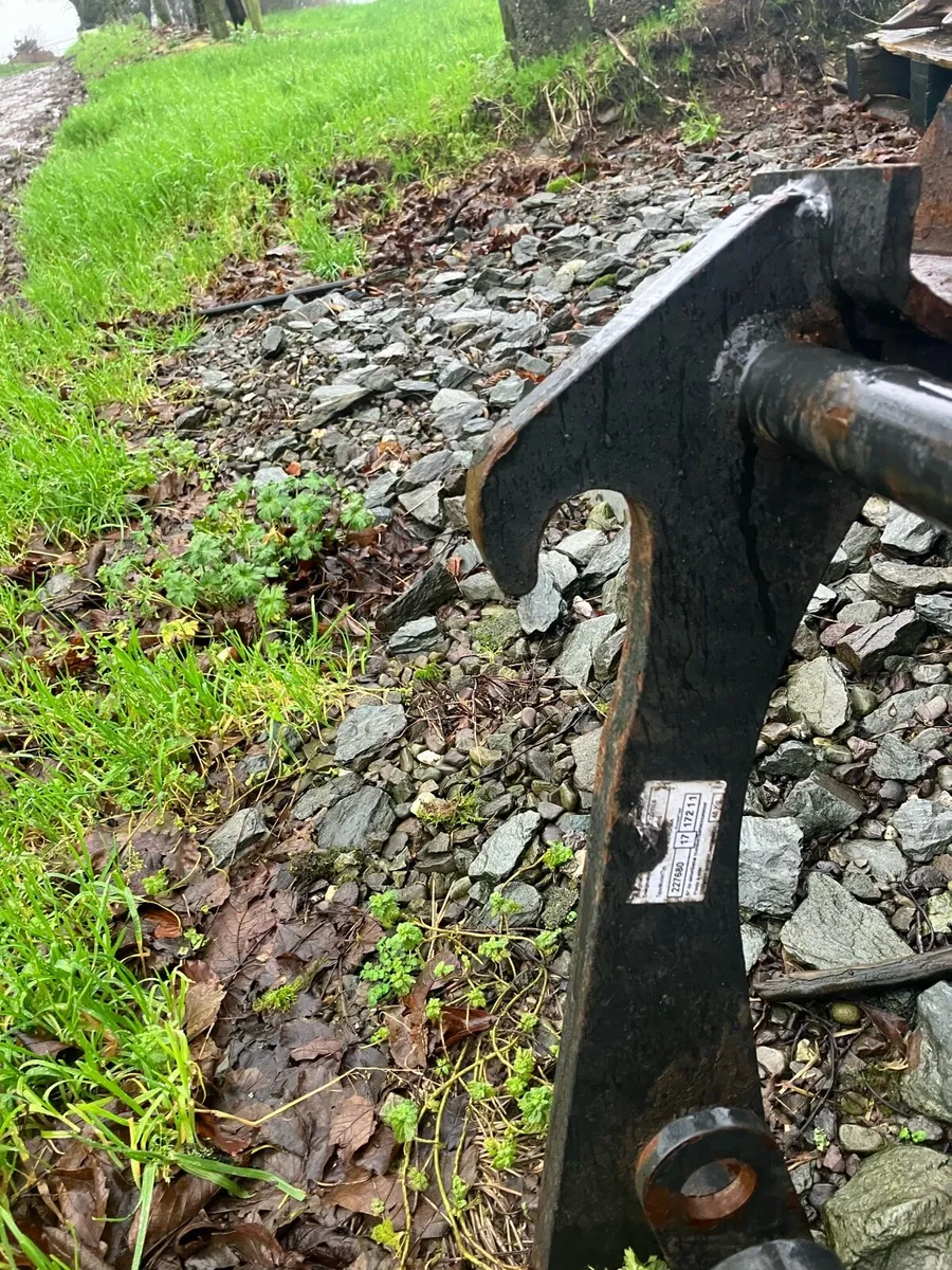 Loader attachment - Image 2